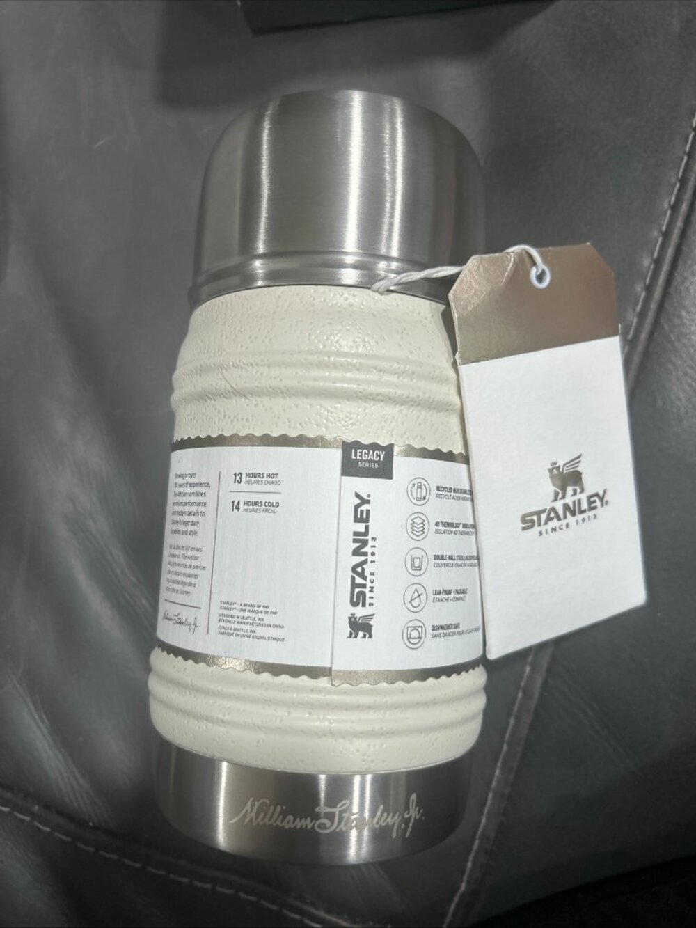 Stanley Artisan Thermal Food Jar 17 oz Cream W/2 Stanley Key Rings
